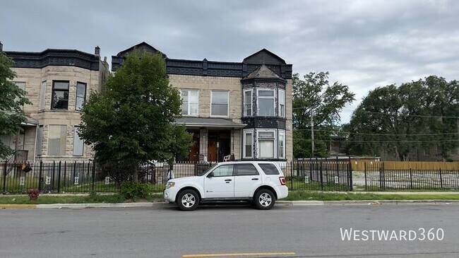 Building Photo - 8225 S Ingleside Ave