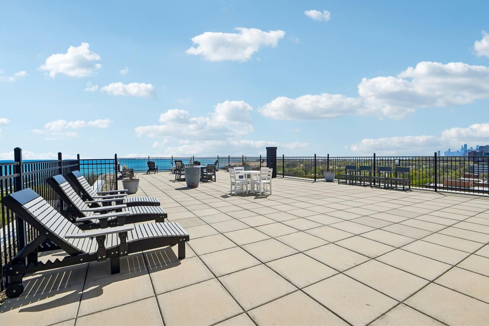 Building Photo - 4960 N Marine Dr