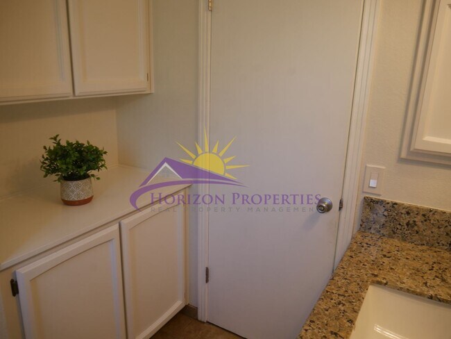 Building Photo - 1646 Hedland Pl