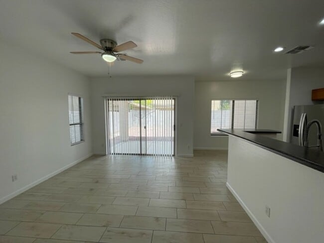 Building Photo - Chandler 3 Bedroom + Den Home | 2.5 Bath | 2-Car Garage | Warner & AZ Ave