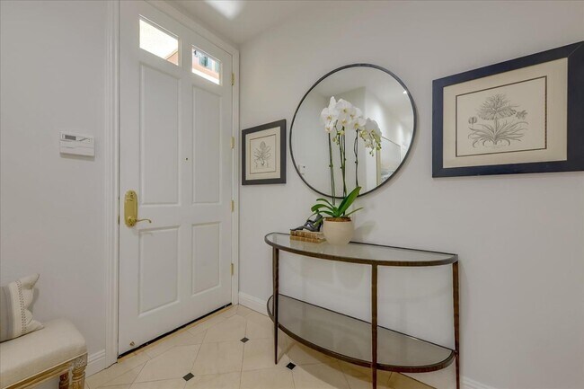 Building Photo - 435 Sheridan Ave