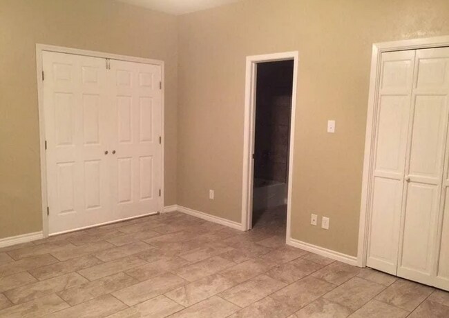 Building Photo - 1532 Bryant Way