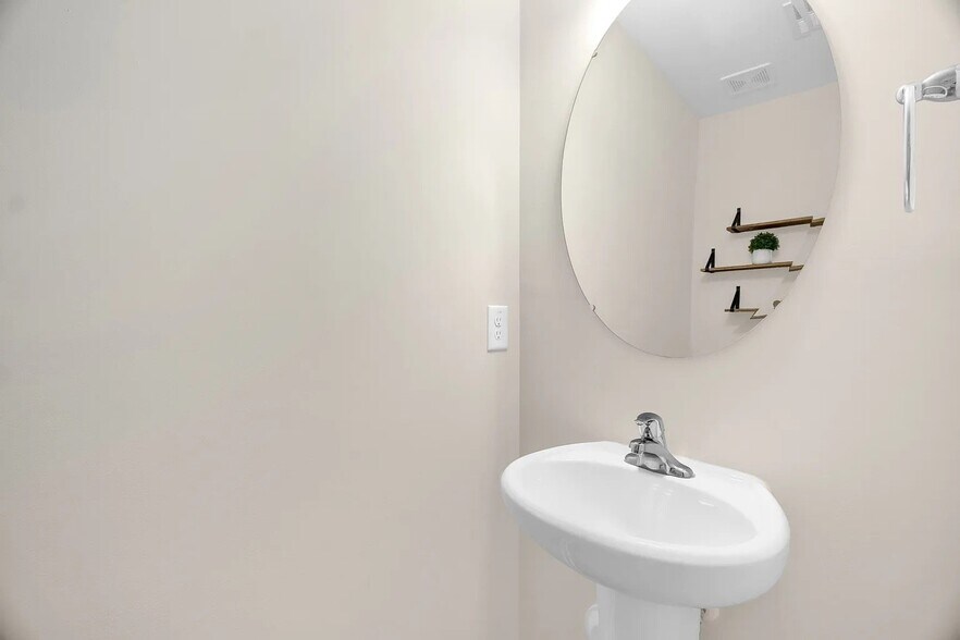 Building Photo - 3859 Copperfield Ct