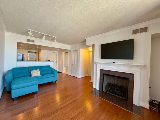 Building Photo - Charming 1 Bedroom/1 Bathroom Apartment Unit with In-Unit Laundry in Downtown Baltimore, MD!