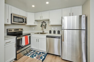 Building Photo - The Jefferson Apartments