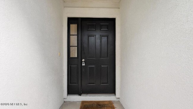 Building Photo - 629 10th Ave S