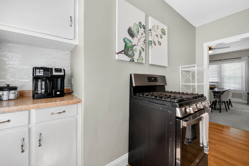 Building Photo - 1561 Cordova Ave