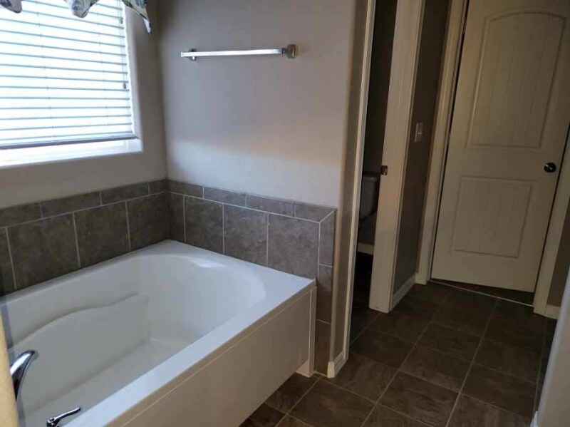 Building Photo - 6146 Finglas Dr