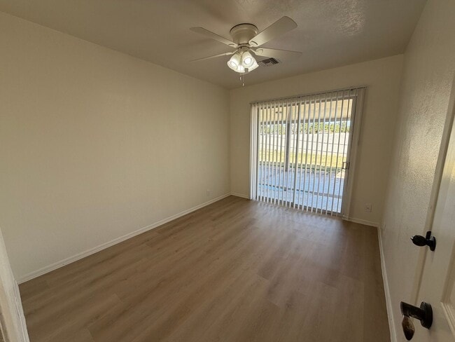 Building Photo - Spacious 4 Bed 3 Bath Single-Level Home | RV Gate | Huge Yard | Bright Open Layout