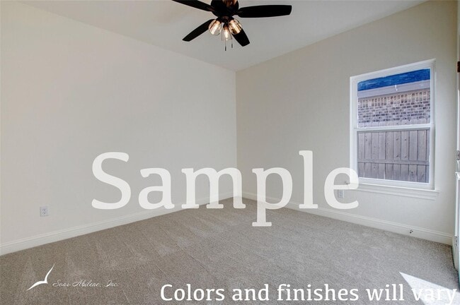 Building Photo - Stunning 4-bedroom, 2-bathroom home