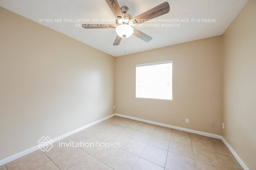 Building Photo - 9635 N 35th Ln