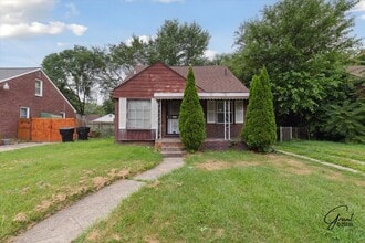 Building Photo - $1,200 - Bungalow