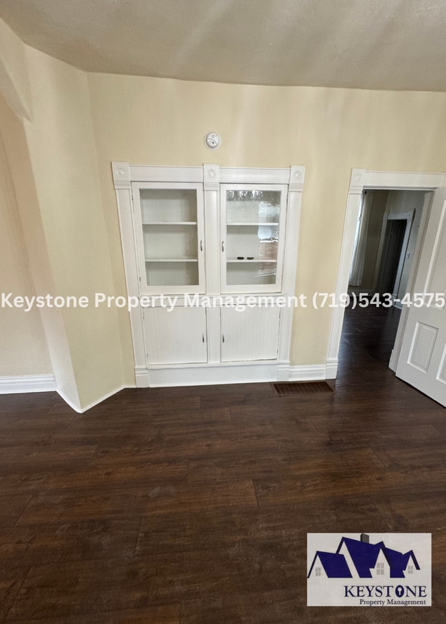 Building Photo - Charming Pet Friendly House 2 Bedroom/1.5 ...
