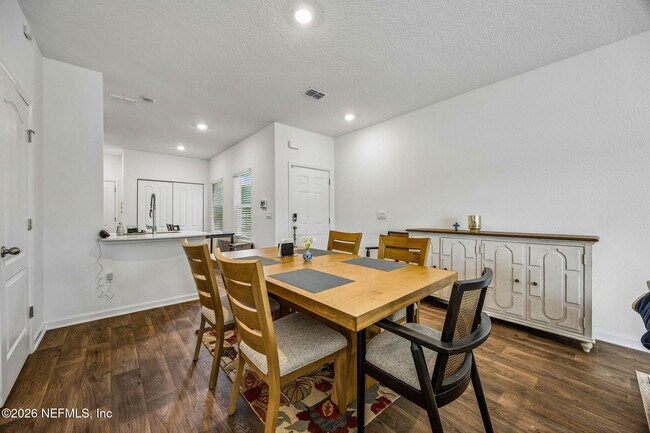 Building Photo - 9139 Stony Brk Rd