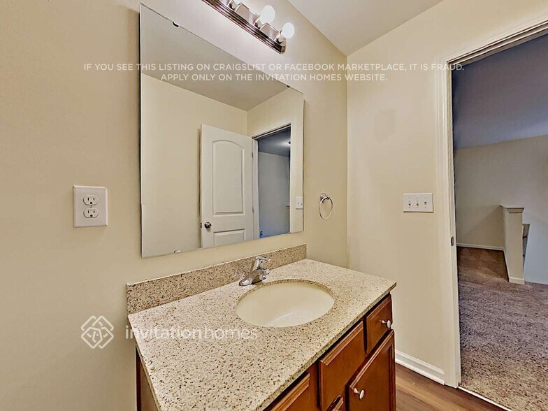 Building Photo - 4198 Clifftonville Ave SW