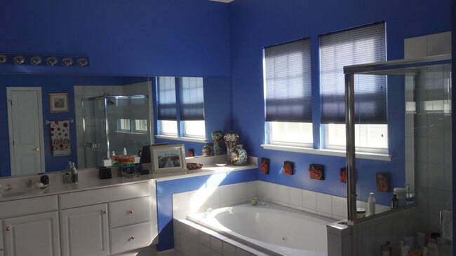 Building Photo - 2344 Glen Eagles Ln