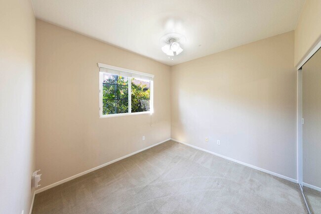 Building Photo - Irvine - Gated Northwood Point Townhome!