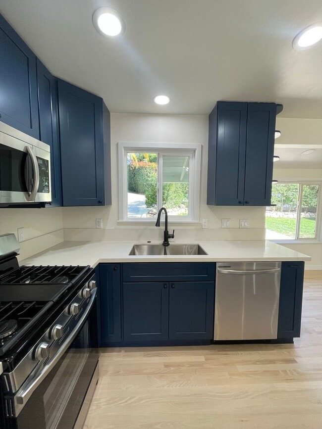 Building Photo - Beautifully Remodeled 2 Story Home In Cold...