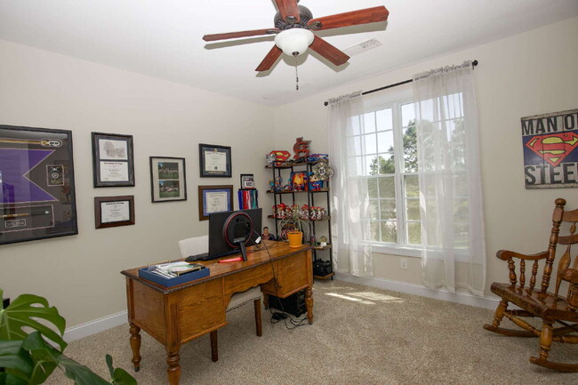 Building Photo - "Beautifully Designed, spacious 2400 Sq. F...