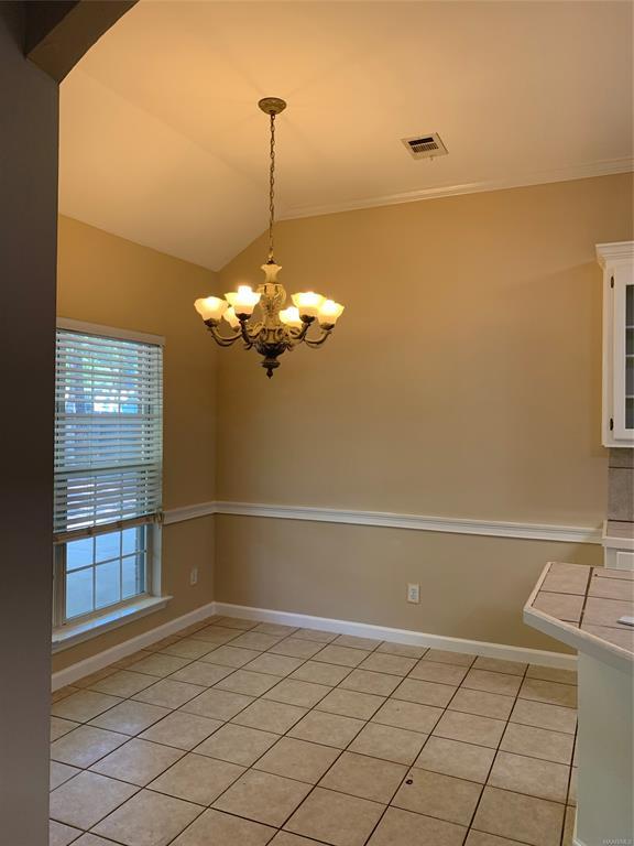 Building Photo - 131 Live Oaks Dr