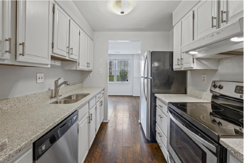 Building Photo - 119 Fairfield Dr