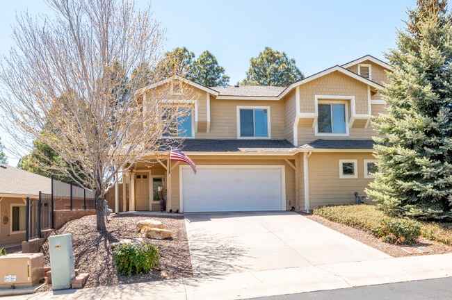 Building Photo - 1117 N Flowing Springs Trail