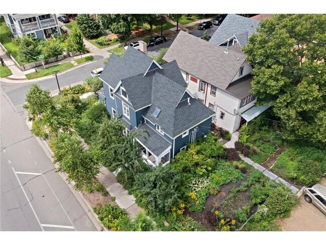 Building Photo - 2559 Aldrich Ave S