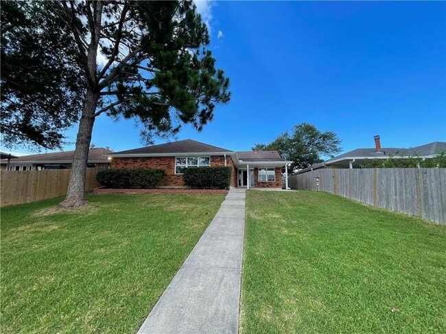 Building Photo - 424 Eden Isles Blvd