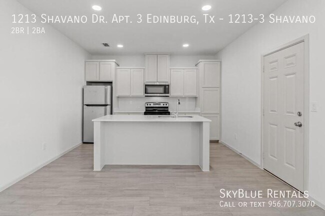 Building Photo - 1213 Shavano Dr