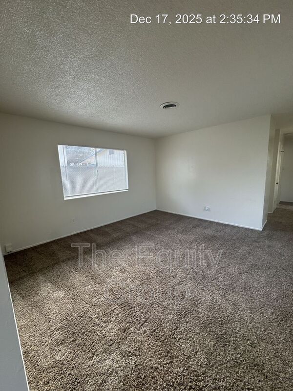 Building Photo - 801 S Conyer St