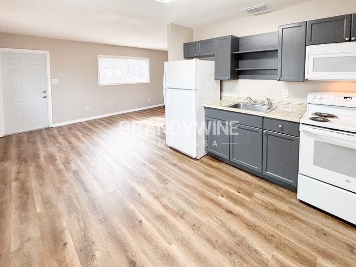 Building Photo - 2002 Fairbanks St