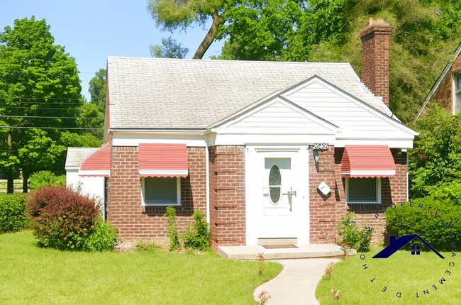 Primary Photo - 20405 Sorrento Ave