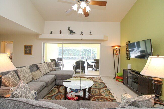 Building Photo - ** 4 BED-3 BATH PRIVATE SINGLE FAMILY POOL...