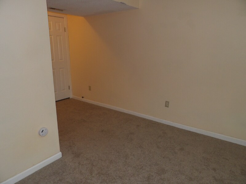 Building Photo - 3830 Gingham Way