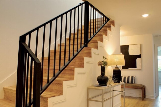 Building Photo - 300 Tesla Cir