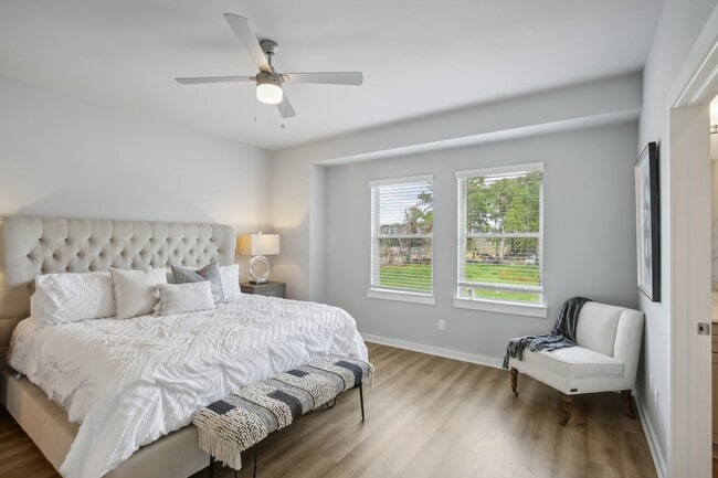 Building Photo - 5779 Spring Stuebner Rd