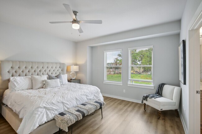 Building Photo - 5783 Spring Stuebner Rd