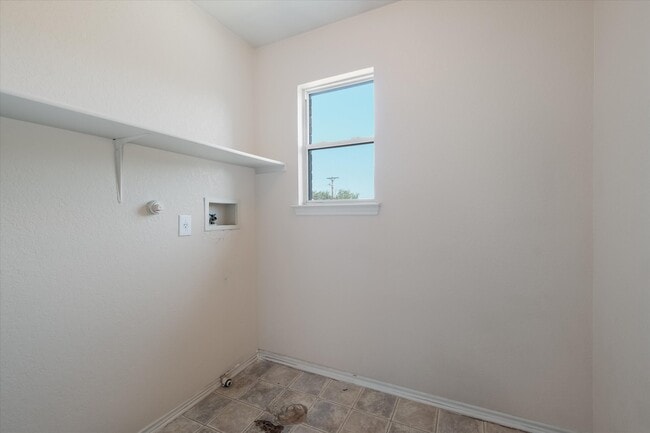 Building Photo - 102 Kenrock Ridge