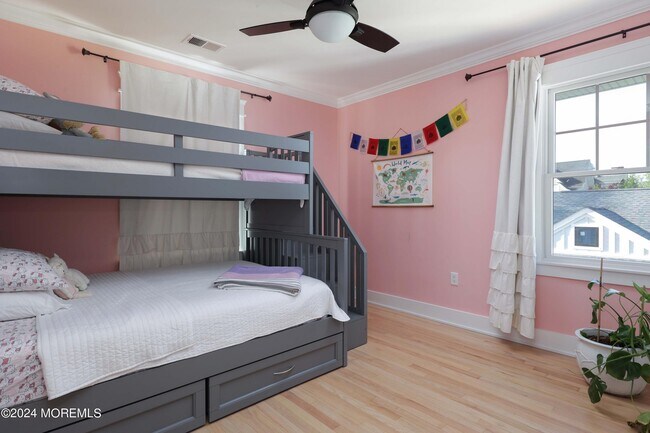 Building Photo - 408 Central Ave