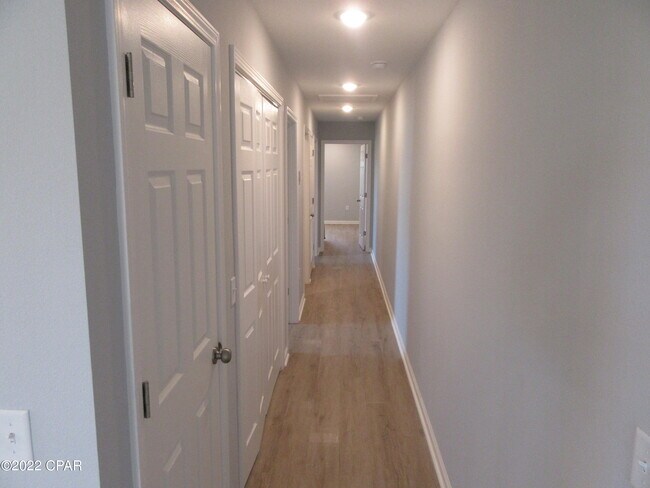 Building Photo - 1132 Mulberry Ave