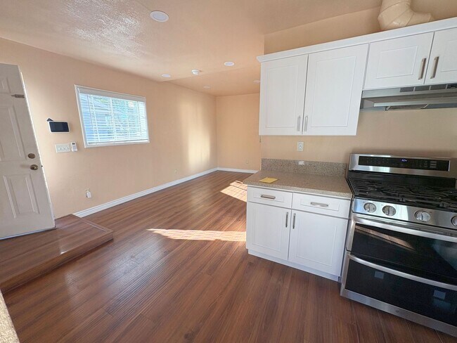 Building Photo - New ADU Studio