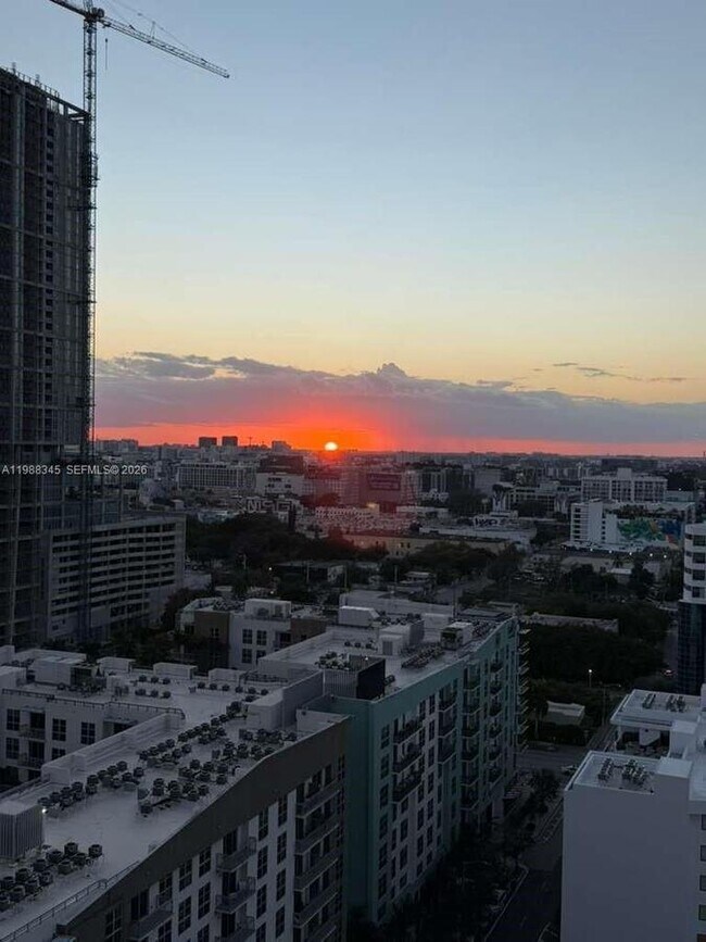 Building Photo - 460 NE 28th St