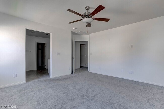 Building Photo - 10944 Meridian Flds Ave