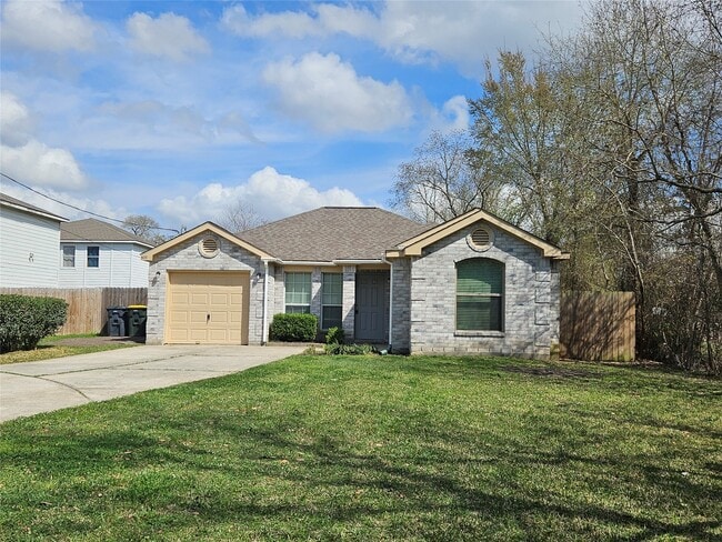 Building Photo - 500 Birch Cluster Ct