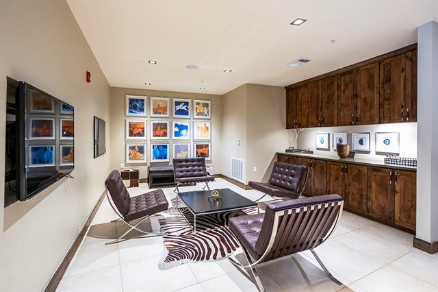 Building Photo - 817 Matisse Dr