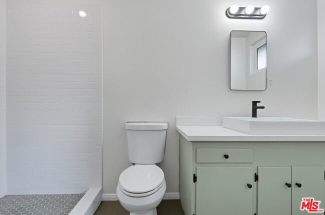 Building Photo - 4110 Division Pl