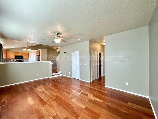 Building Photo - 10829 Cloudless St