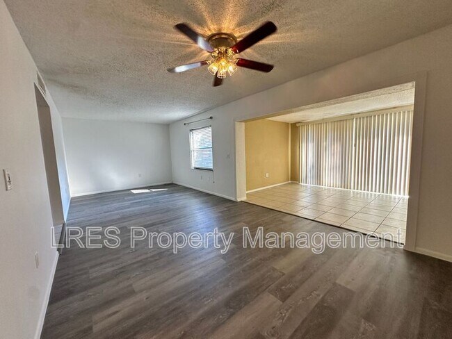 Building Photo - 106 Eastwind Ln