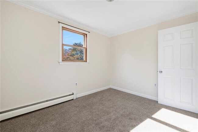 Building Photo - 36 N Beacon Terrace