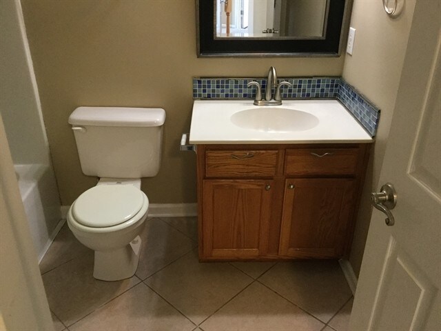 Building Photo - 8819 Baffin Ct